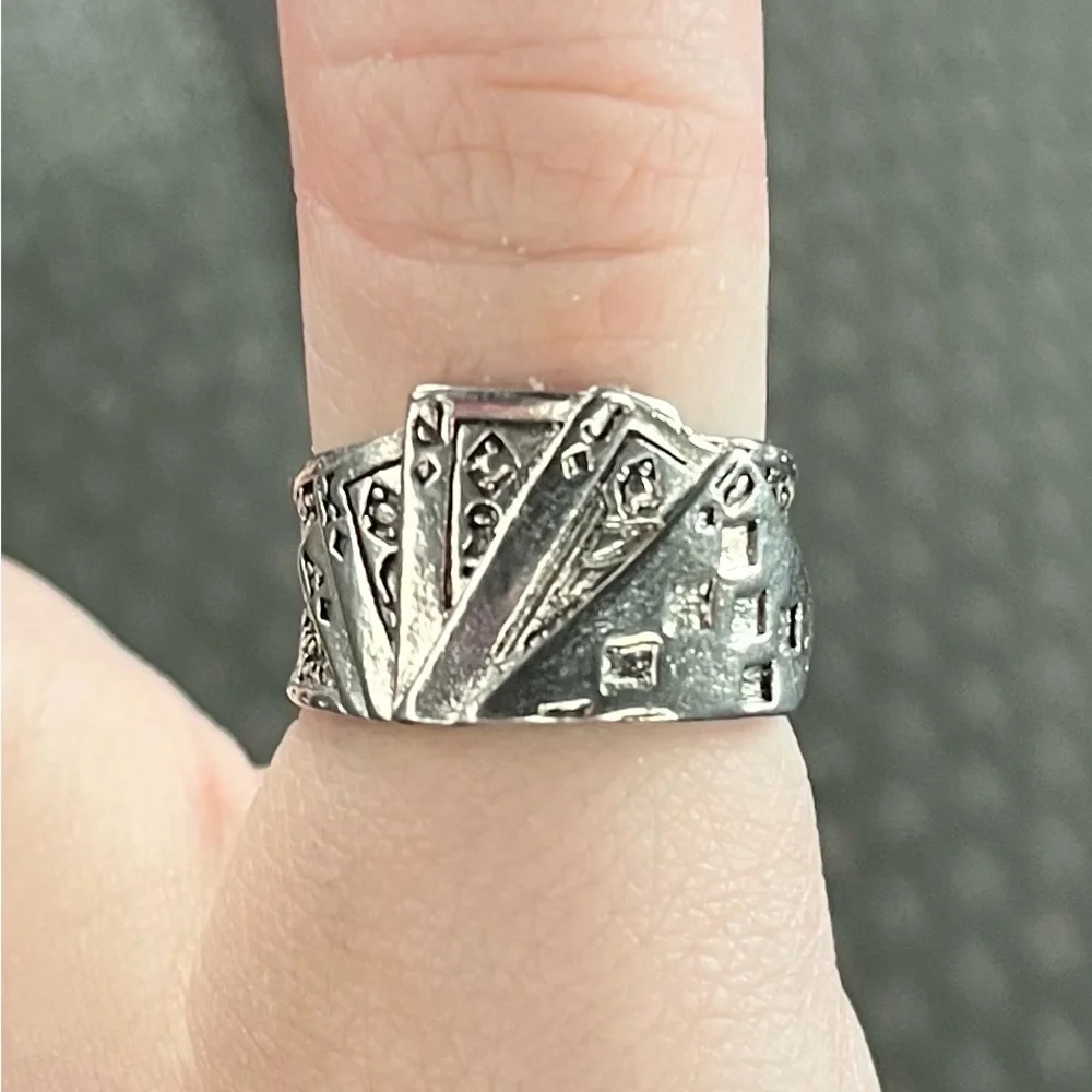 Silver ring - Picture 1 of 2